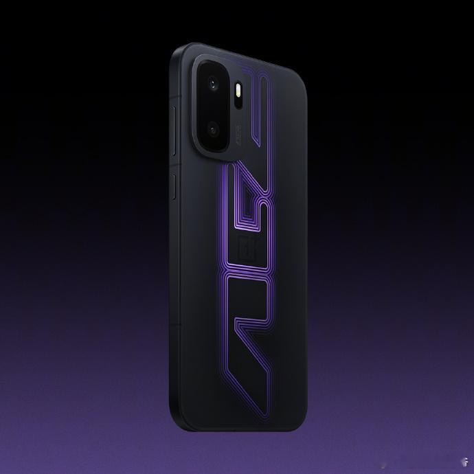 一加 Ace 6 至尊版 官方图太帅了，我很喜欢这个紫色。看官网显示描述是：是一