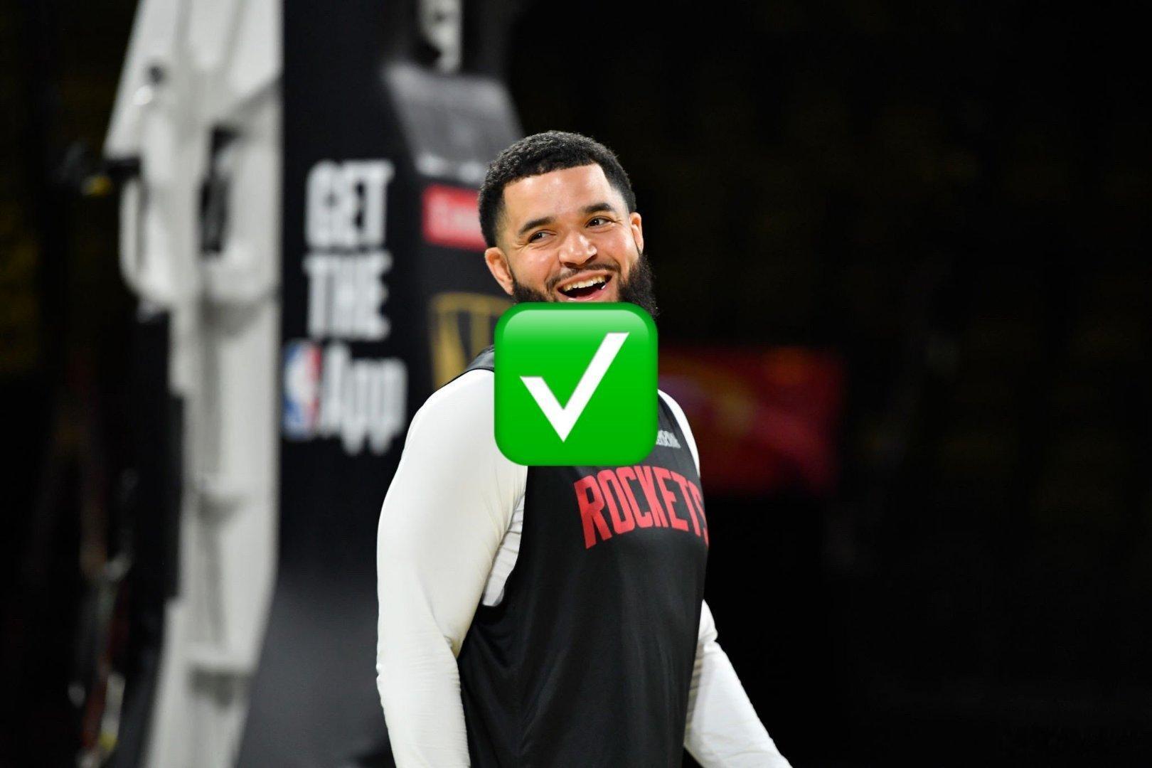 凯利·伊科：休斯顿火箭队弗雷德·范弗利特因在训练营开始前遭遇右膝前十字韧带撕裂，