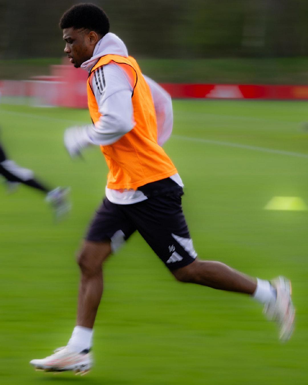 〖26-03-11训练图〗备战25-26赛季英超联赛第30轮对阵阿斯顿维拉  红