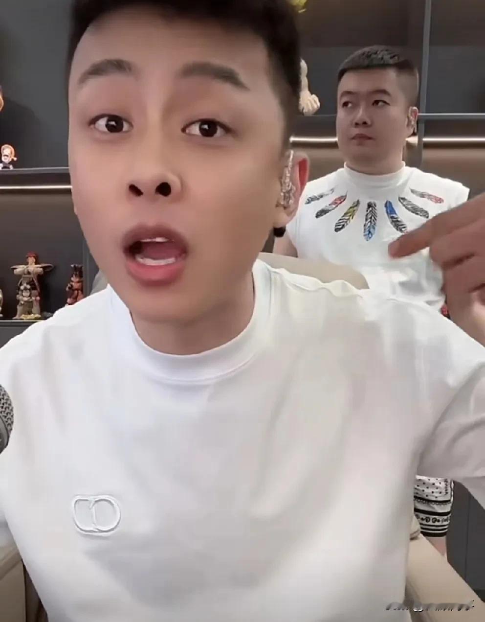洋洋洋喊话某pk主播总感觉你狂，你是王者吗？

            洋洋洋开