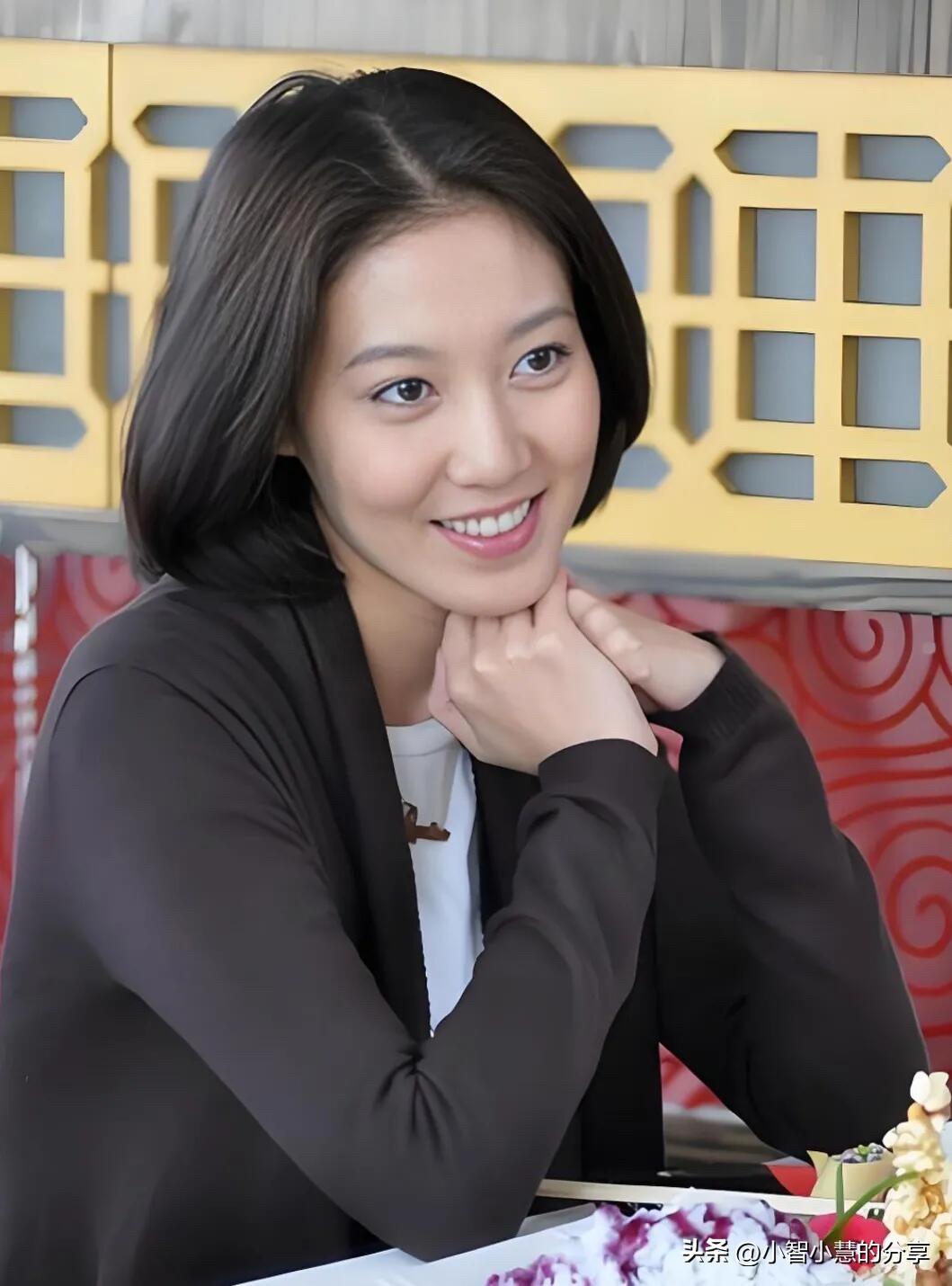 娱乐圈除了高圆圆外，就是她最美艳性感 ，第一眼看上去特别迷人，只可惜这样高颜值和