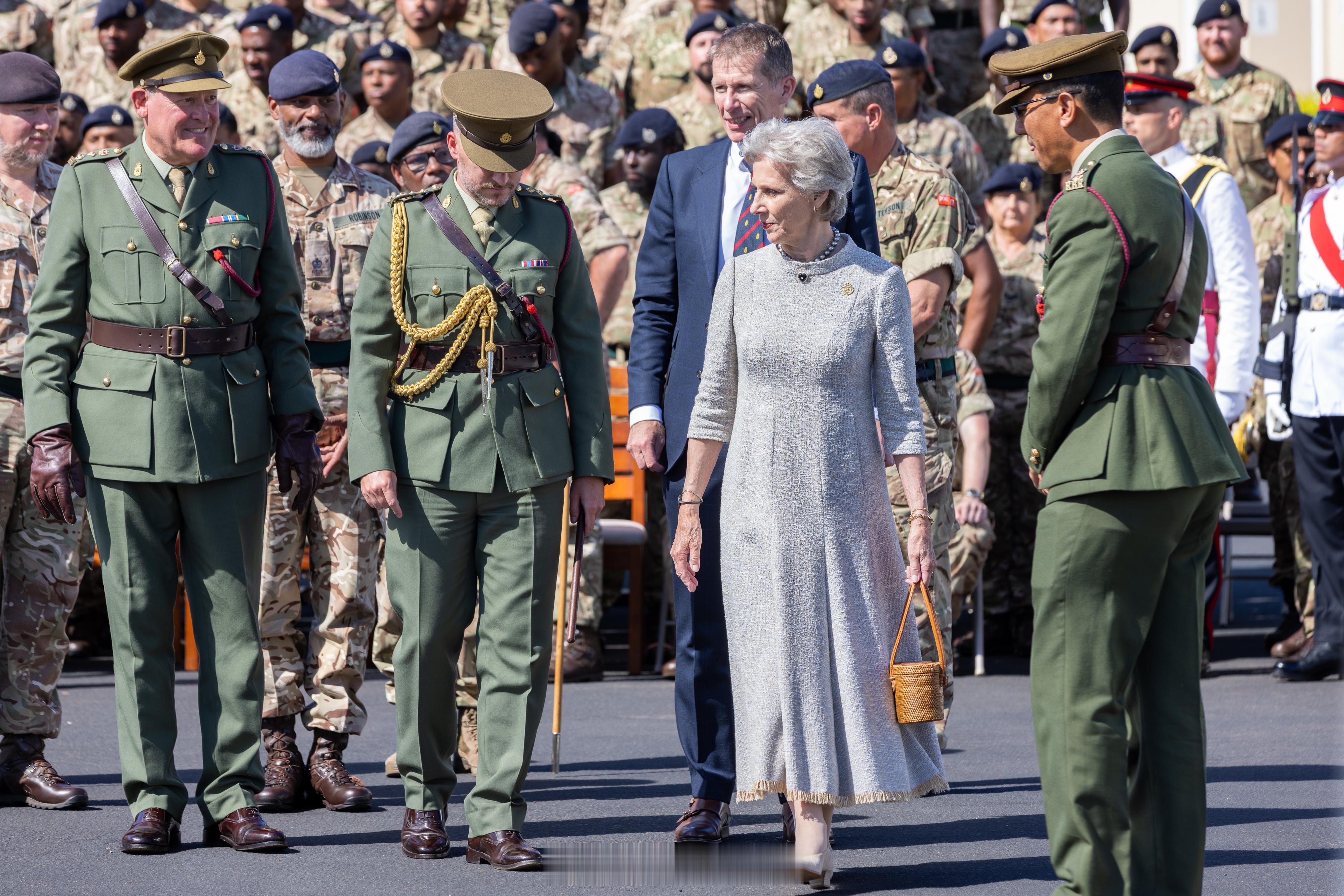 英国王室[超话]  【补图】2025年10月19日，作为皇家百慕大团成立6️⃣0