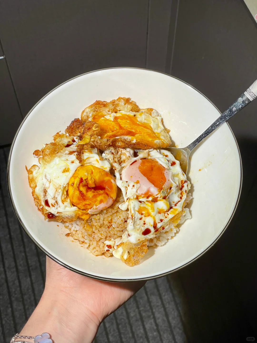 分享个3分钟就搞定老式鸡蛋拌饭！巨好吃！