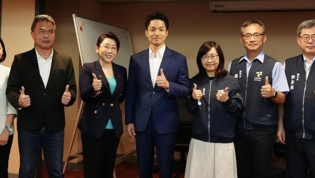 蓝白合暗潮汹涌？国民党议员担心蒋万安替民众党候选人造势会冲击国民党席次

选举倒