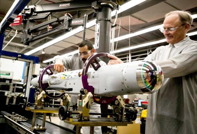 特朗普直接下通牒了！他直接把炮口对准美国军工巨头雷神公司，公开吐槽“干活磨磨蹭蹭