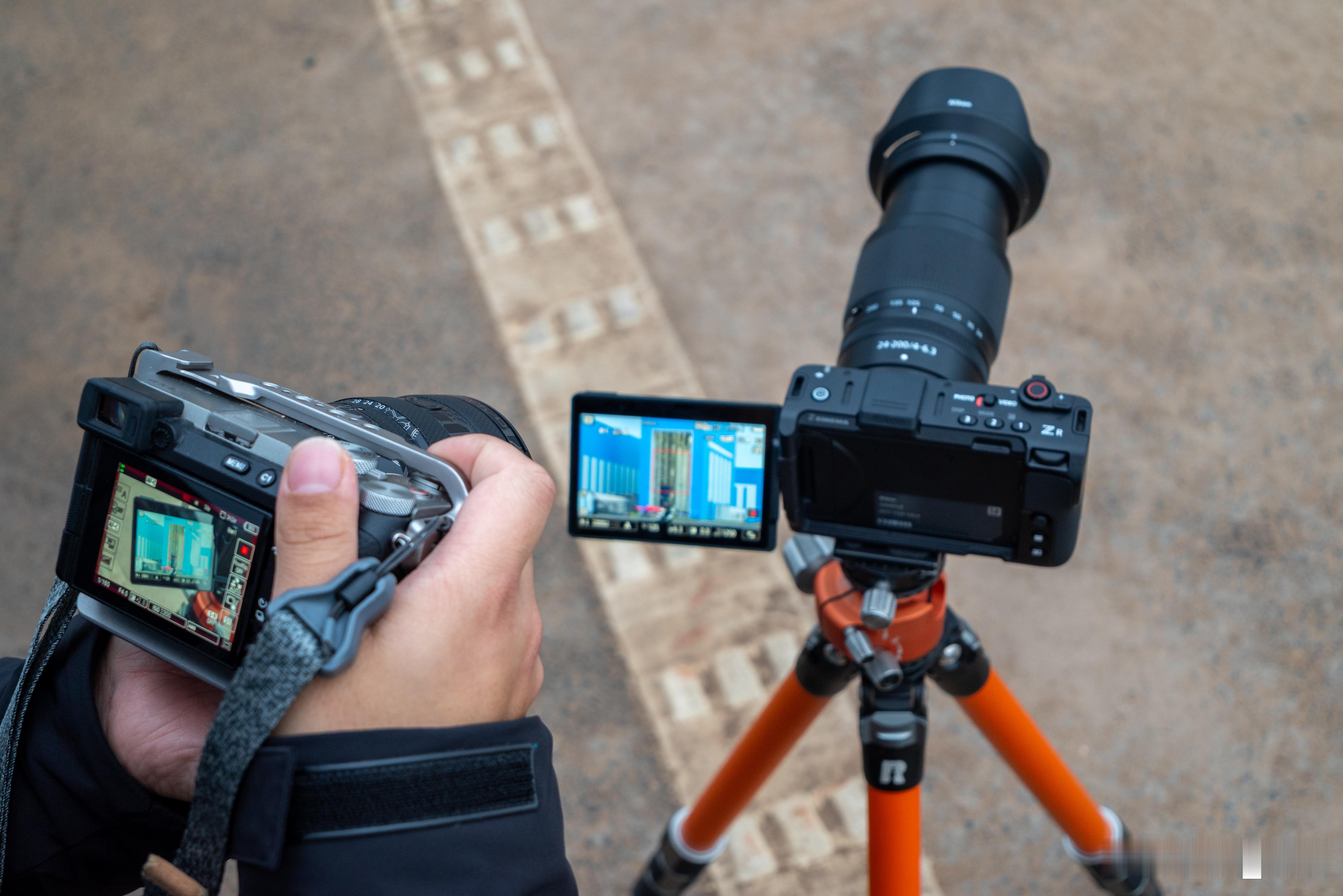 我用相机拍相机拍相机拍火箭 