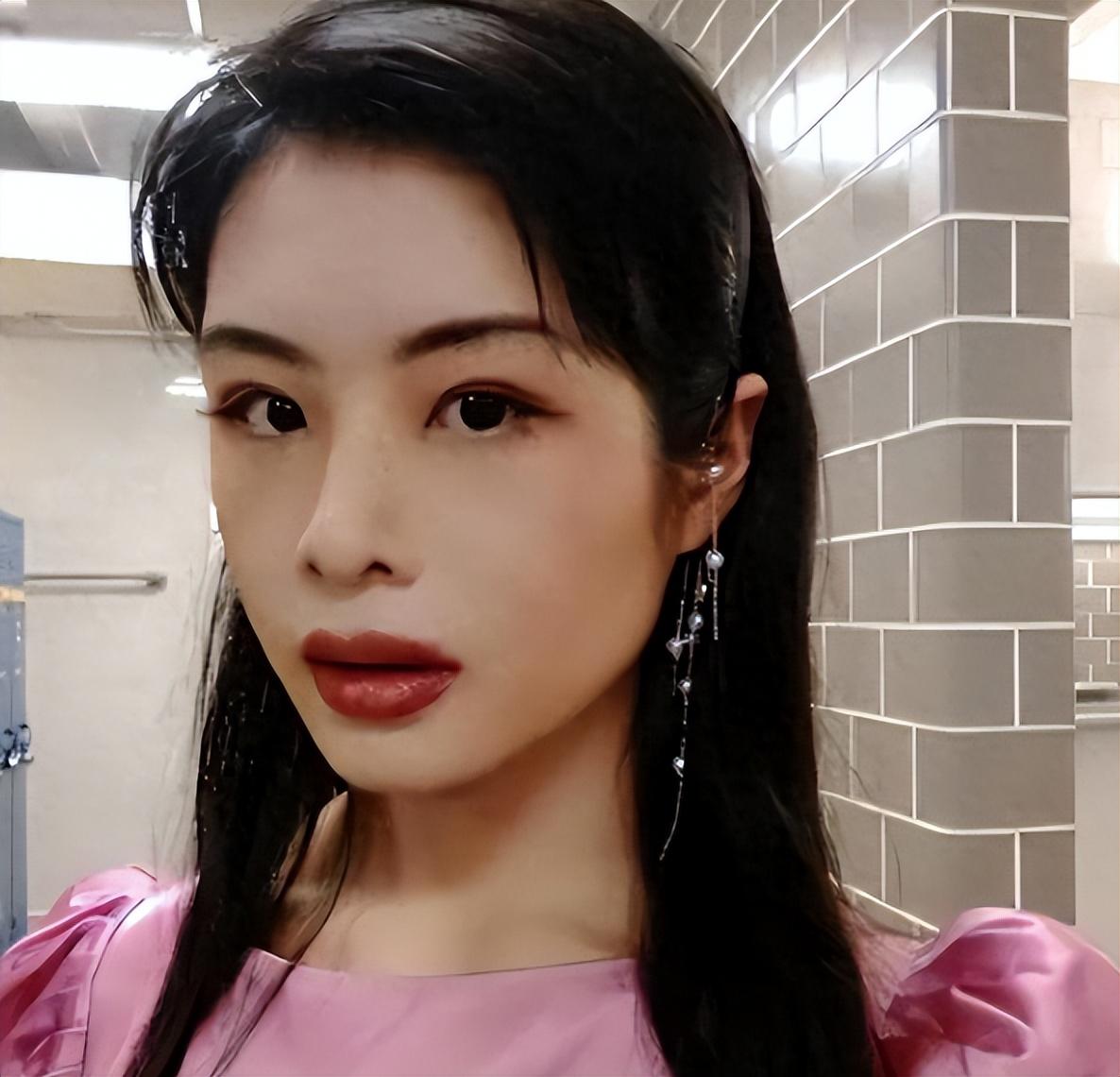 臭名昭著的“恨国女”许可馨，竟在美国结过婚！她曾扬言将全部资产捐给反华组织，如今