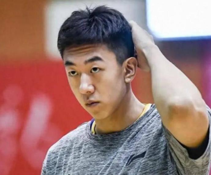 广东男篮在结束四场热身赛后，原本不少球迷以为球队接下来只会出战10月的CBA季前