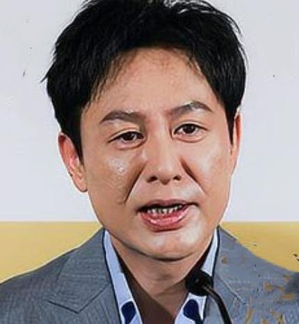 6月20日上午，张颂文亮相第28届上海国际电影节，出席入围金爵奖主竞赛单元的影片