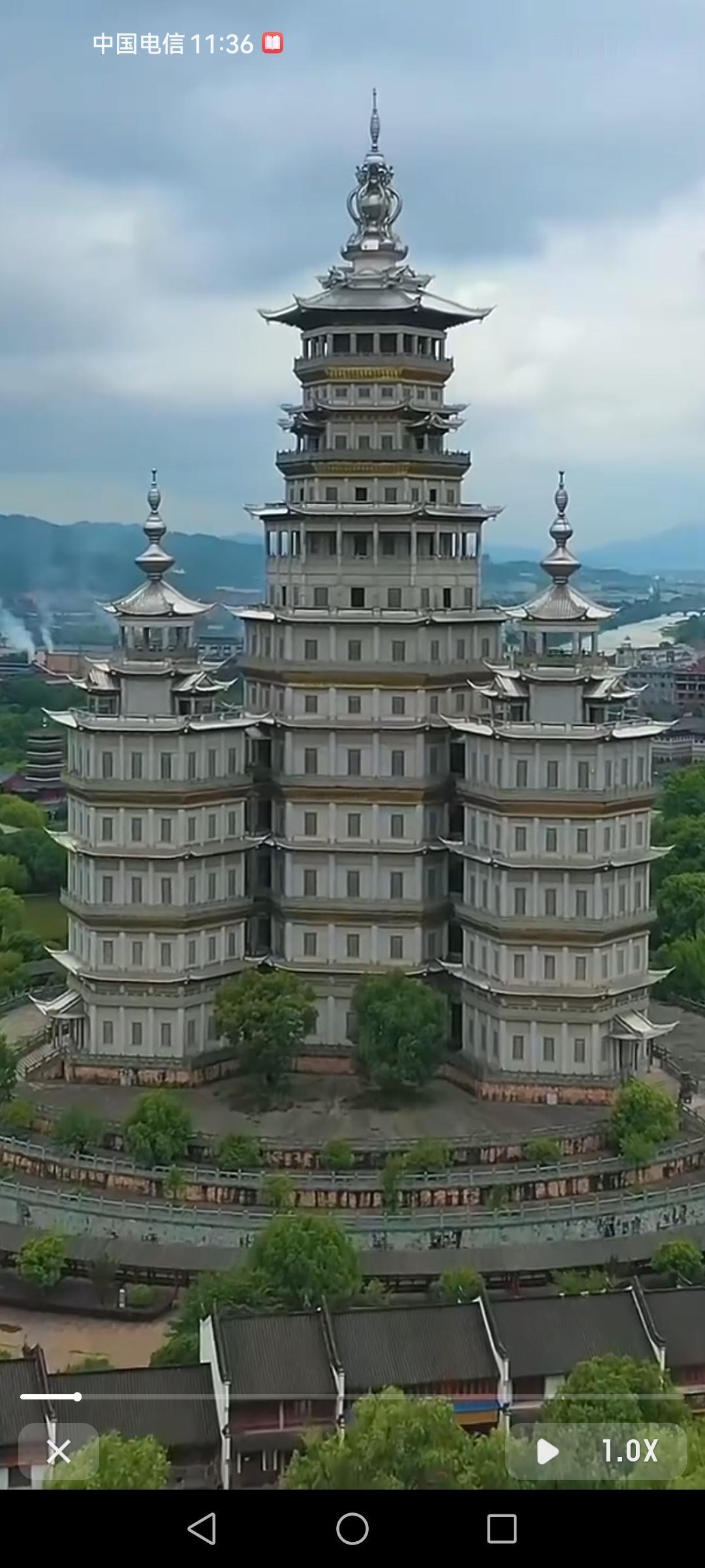 横店华夏文化园的华夏文化塔，确实担得起“最高最酷”这四个字！它可是园内主体建筑，