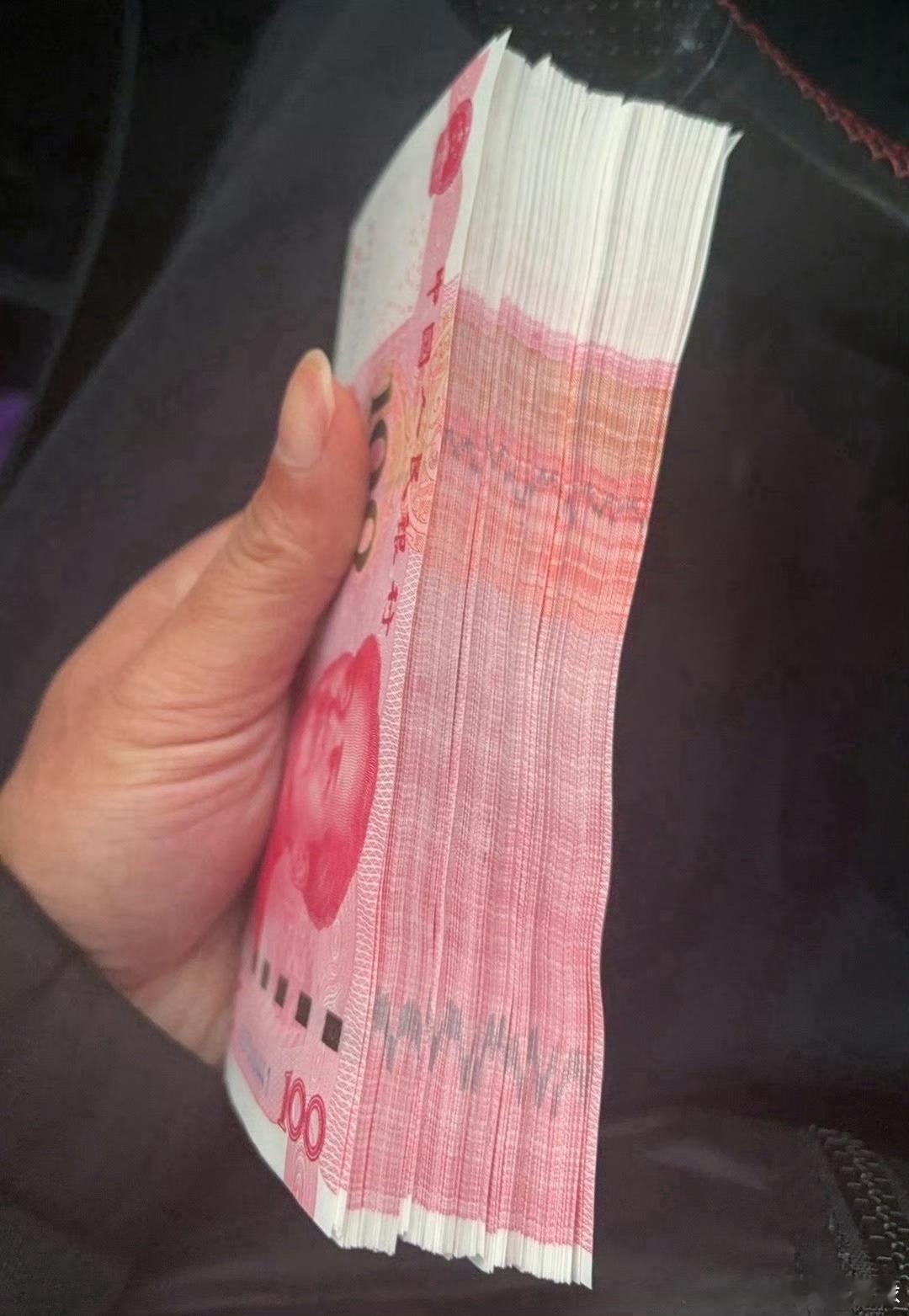 沙特1比1乌拉圭沙特这又是门神，压力给到伊朗了😂 