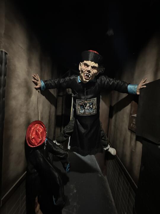 广州值得玩的中恐长藤密室《赶尸人》！