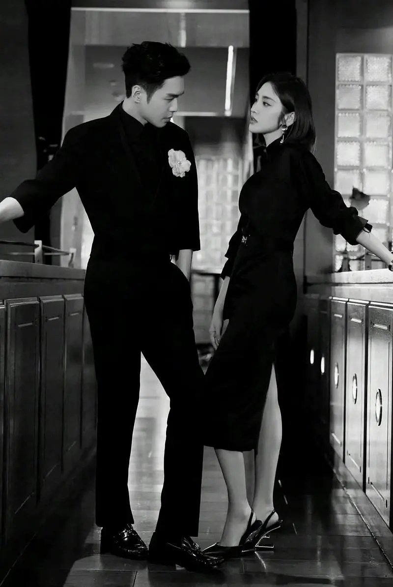 有人懂真夫妻唐艺昕张若昀吗？很好磕，他俩还是姐弟恋。 