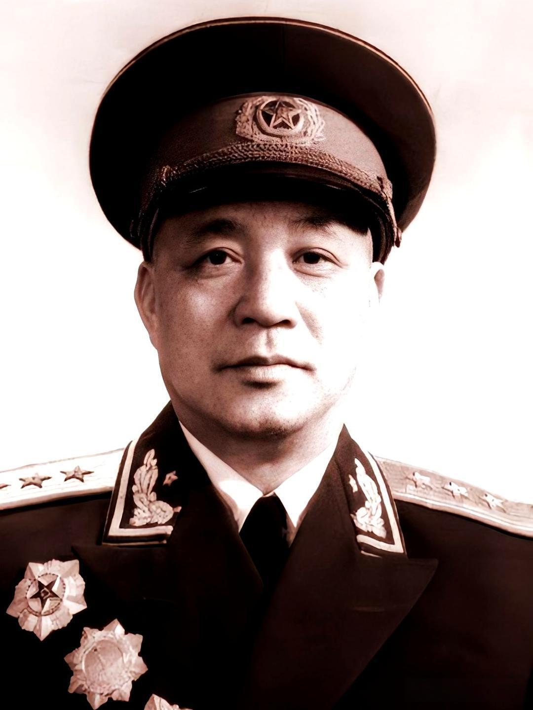 王建安和汪烈山是一对好战友。一个当团长，一个当团政委。然后一个当师长，一个当师政