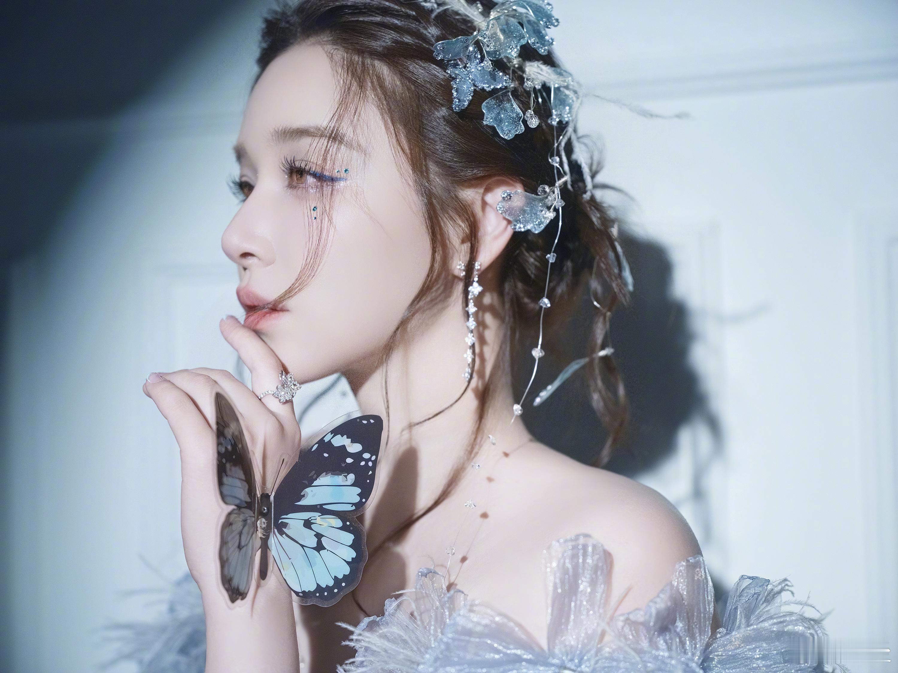 阚清子老公是她的榜一大哥 从粉丝到老公，这是多么奇妙的缘分啊！老公默默支持还成为