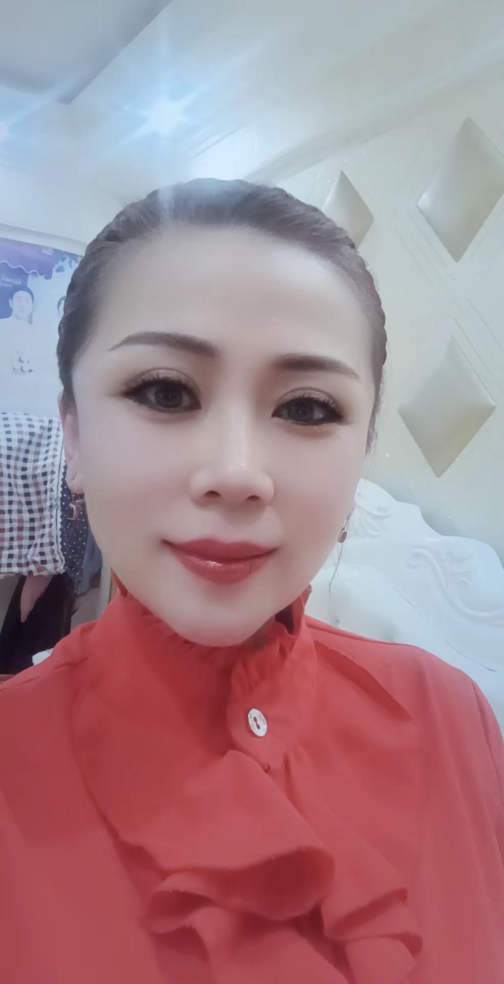 自恋一下我也可以这么美