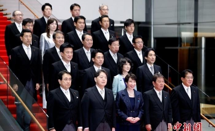 【民调：日本高市内阁支持率超60%】日媒造谣中国人吃乌鸦被处理 中新网10月23