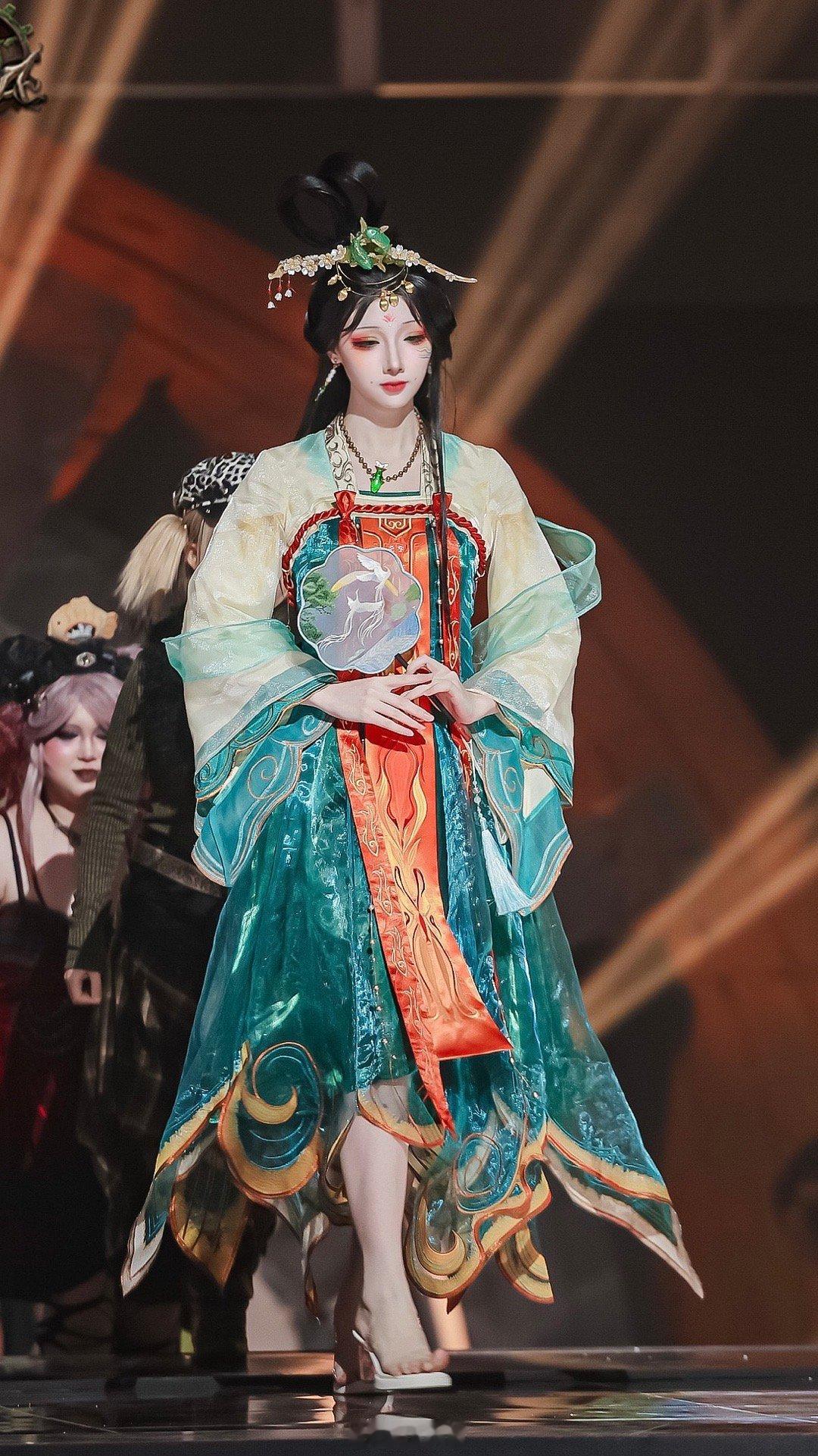 第五人格渔女[超话]  大家好——我是这一届第五艺术馆COSPLAY赛道的获奖者