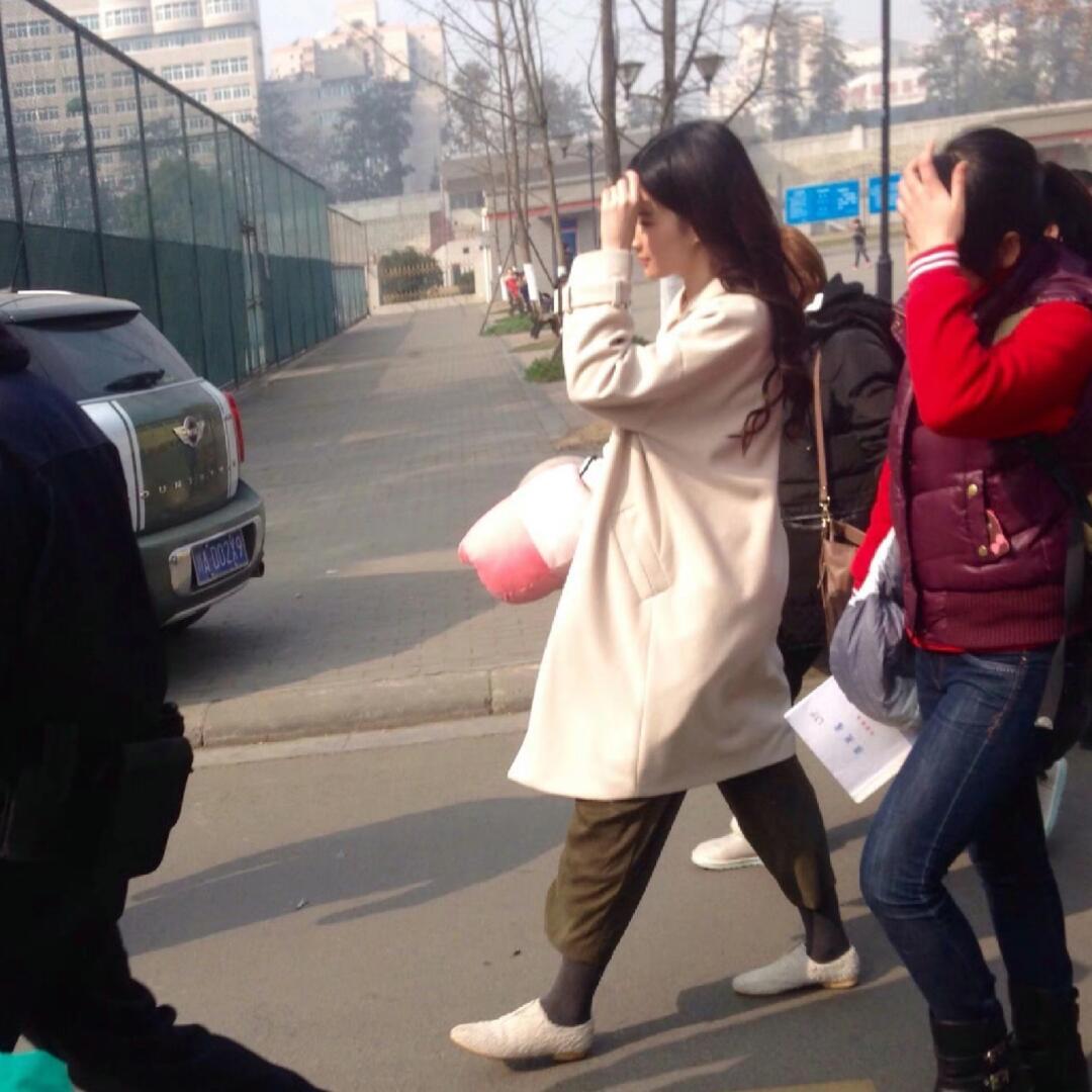 刘亦菲的排面是排面，其他人的排面是吹牛，我姐上个杂志专门开活动官宣，绝无仅有 
