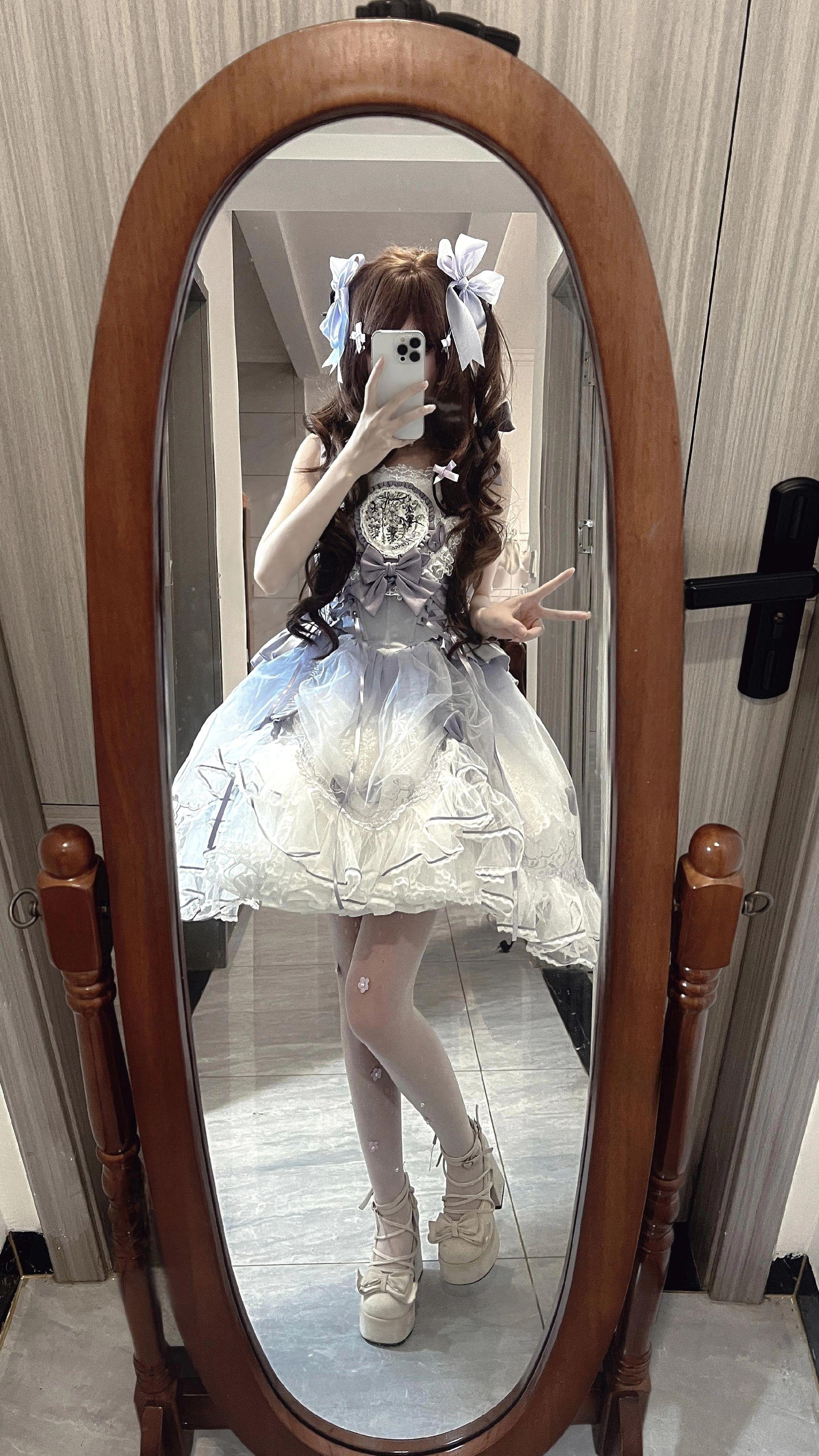 我唯一相信男人的话就是他夸我好漂亮。  の工作室