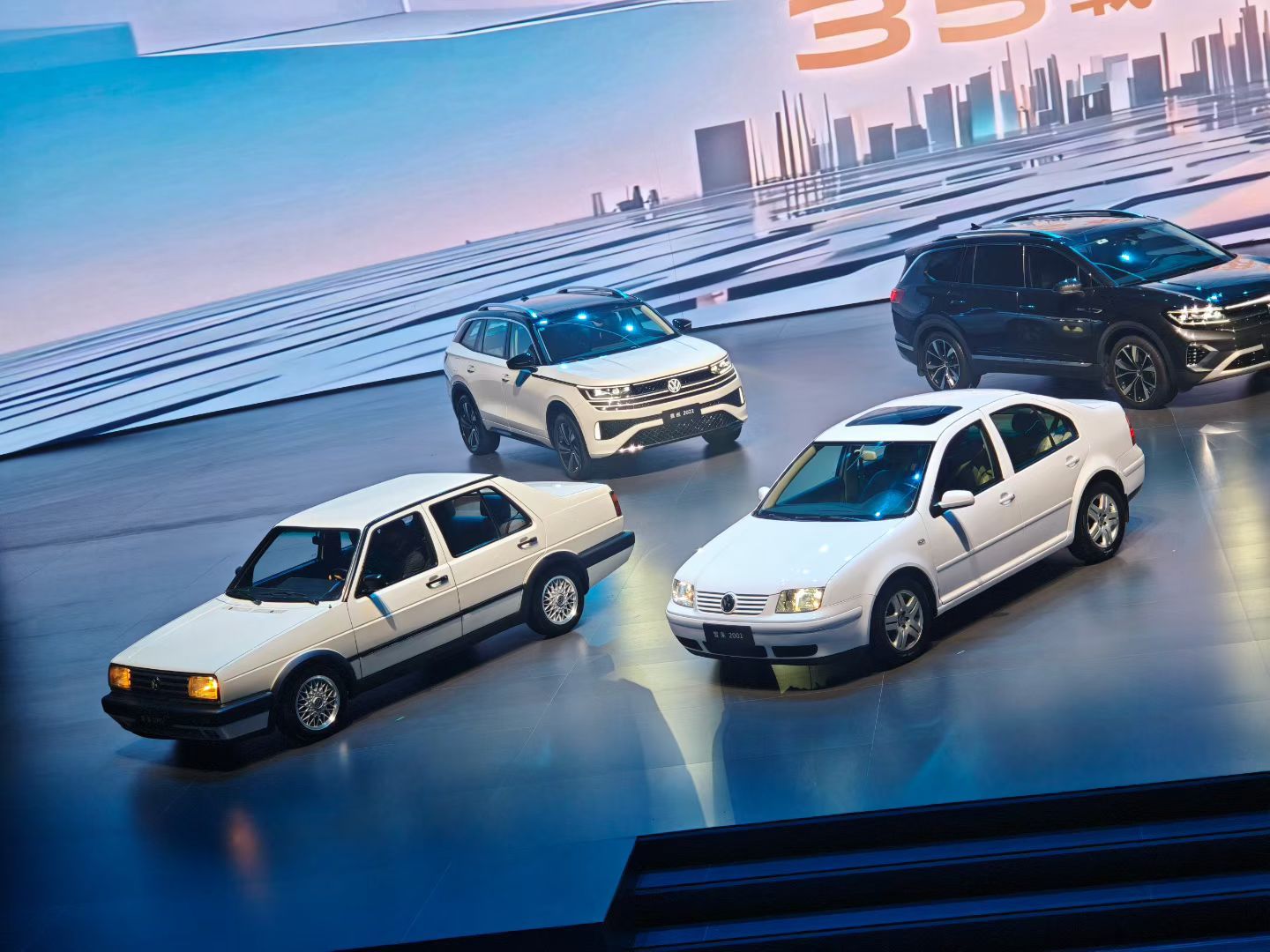 捷达，宝来，驾驶者之车，这俩车，一汽-大众味儿浓爆了，经典中的经典。百家车坛 一