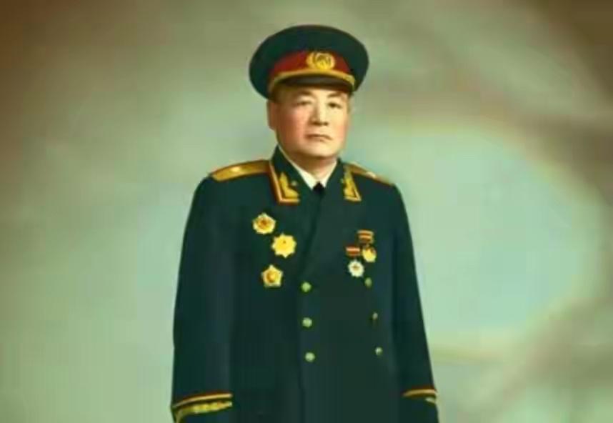 冀中抗日根据地主要创建人。抗战初期奉命只身前往冀中发展抗日武装，短短数月组建河北