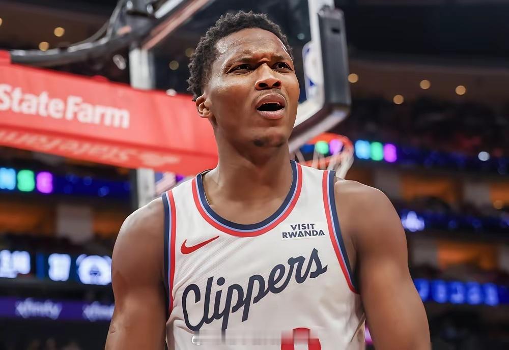 一笔交易，步行者管理层成了全联盟的笑柄！看看马瑟林，一到快船就火力全开，四场比赛