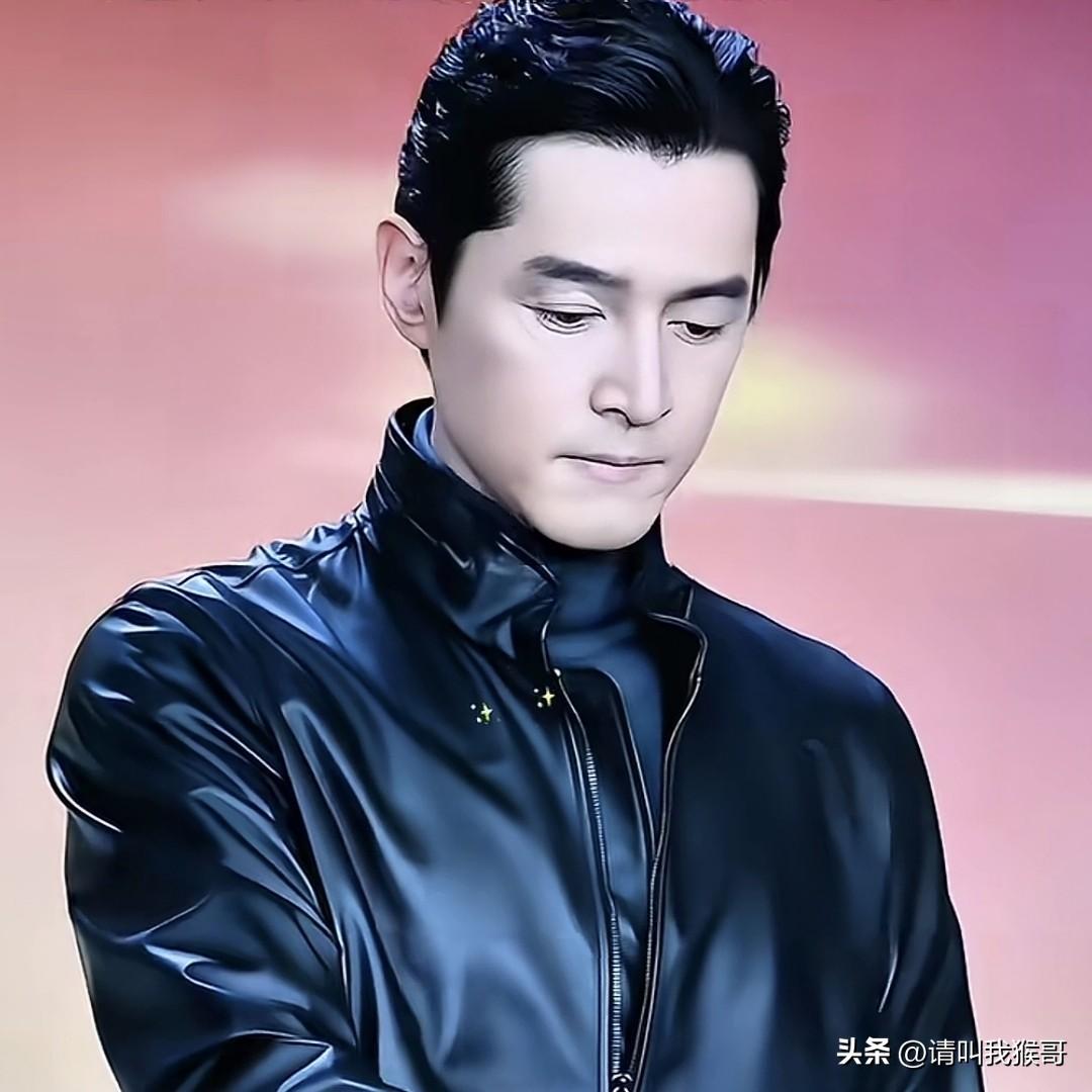 其实回头仔细想想，胡歌所饰演的很多角色到最后都是为了大义而放弃个人所求。无论是《