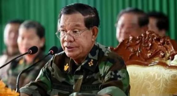 小国家，没有实力的国家千万不要在大国之间左右逢源，这次柬埔寨被泰国暴揍，为什么几