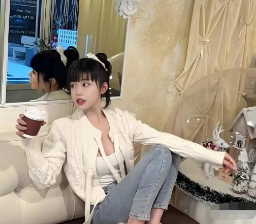 开年第一猛瓜！网红自爆睡遍6大顶流，鹿晗床照流出，关晓彤体面碎一地
 
2026