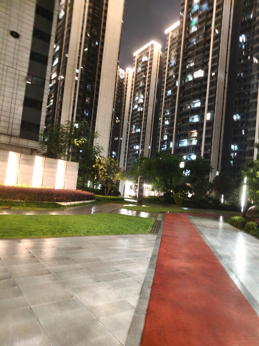忘记带雨伞了