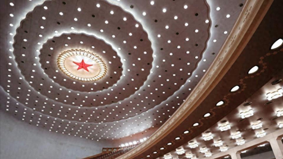 人民大会堂设计寿命须达350年，周总理这样要求，如今实际使用才刚刚满65年，你知