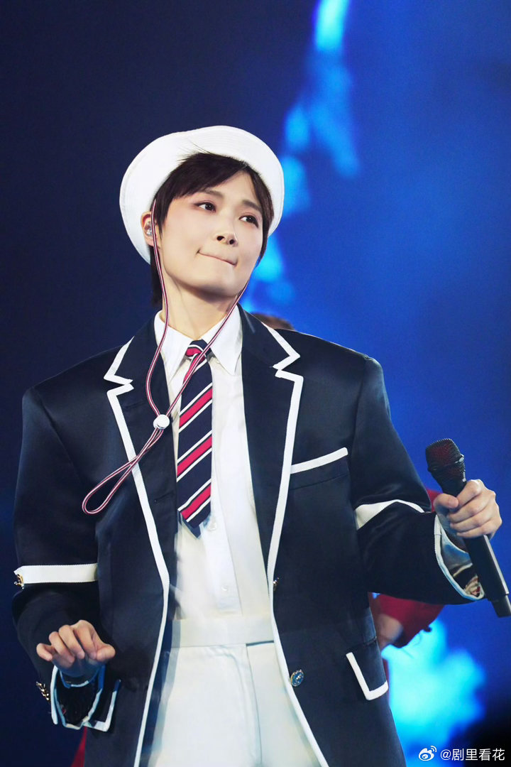 李宇春上海演唱会 2026巡演上海站今晚开唱，连嗨两天太够意思！春春的舞台永远充