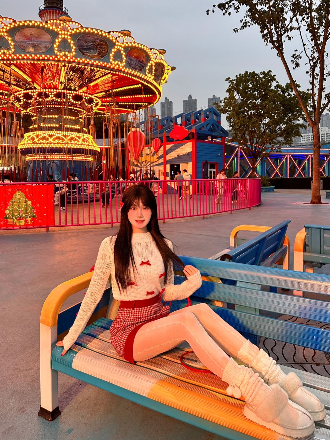 在重庆欢乐谷遇到“张凌赫”了‼