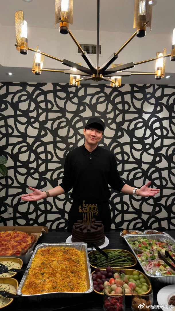 林俊杰庆生照没有七七林俊杰晒庆生照不过女友七七没有出现在合照