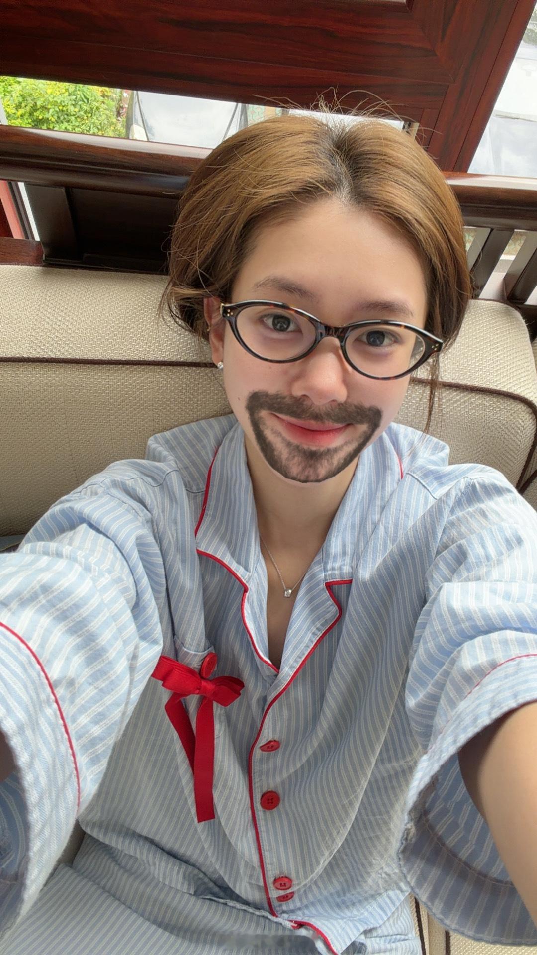 两点半🫘直播会如何～～～ 