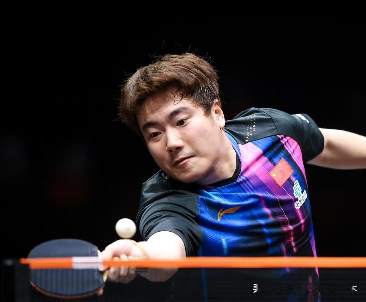 梁靖崑的处境要尴尬了！
升国旗奏国歌的亚锦赛输张本智和、混团世界杯又输费利克斯·