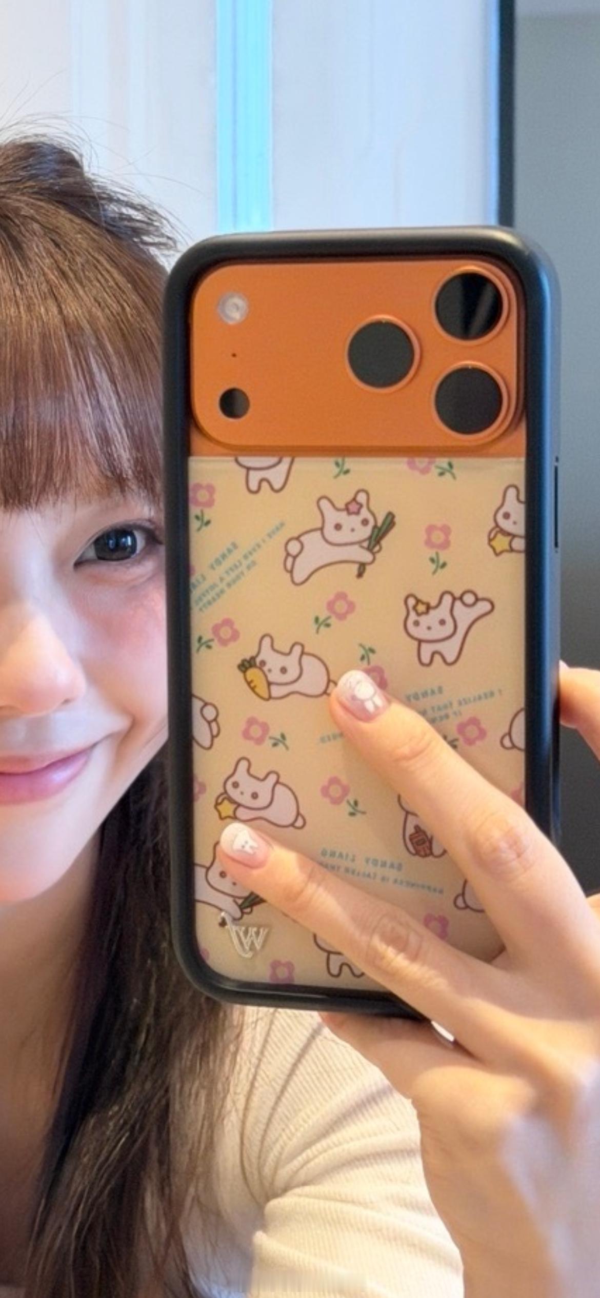 富人新标识：iPhone戴wf手机壳！ 
