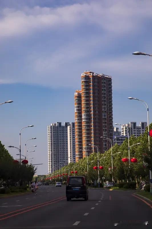 小米回应辽宁营口SU7起火 2月4日小米回应了辽宁营口SU7起火事件。2月1日主