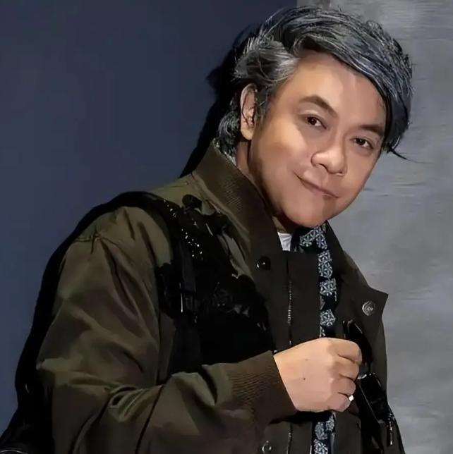 蔡康永沉默21天，深夜发文致歉。

不少人蹲了整整21天，终于等到蔡康永在10月