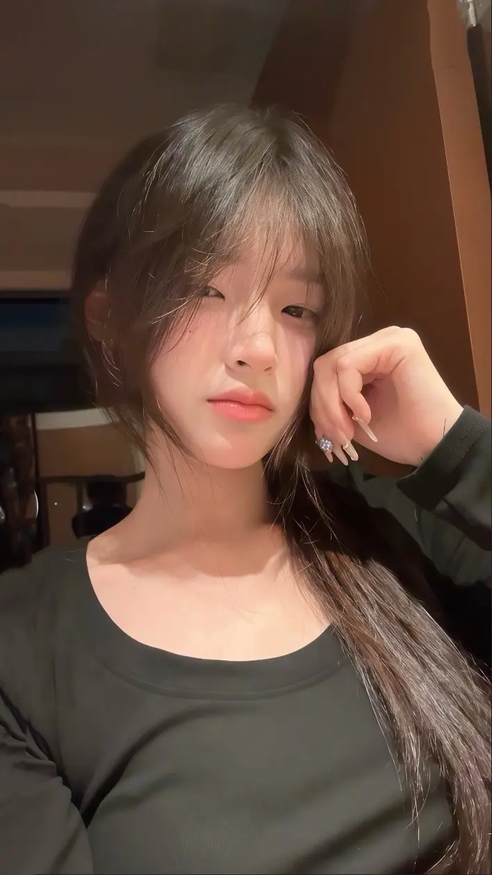 让姐姐亲你一下好不好