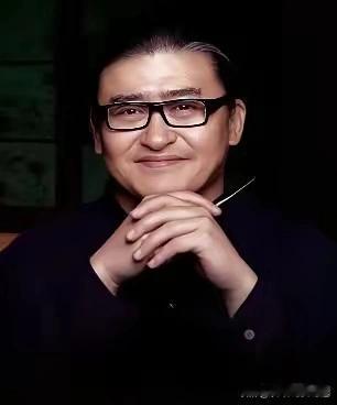 我问我医院上班的同学
刘欢那么有钱，为什么这么年轻就走了？
朋友叹了口气说：你以