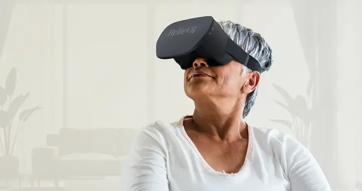 VR 成为了一种「电子止痛药」