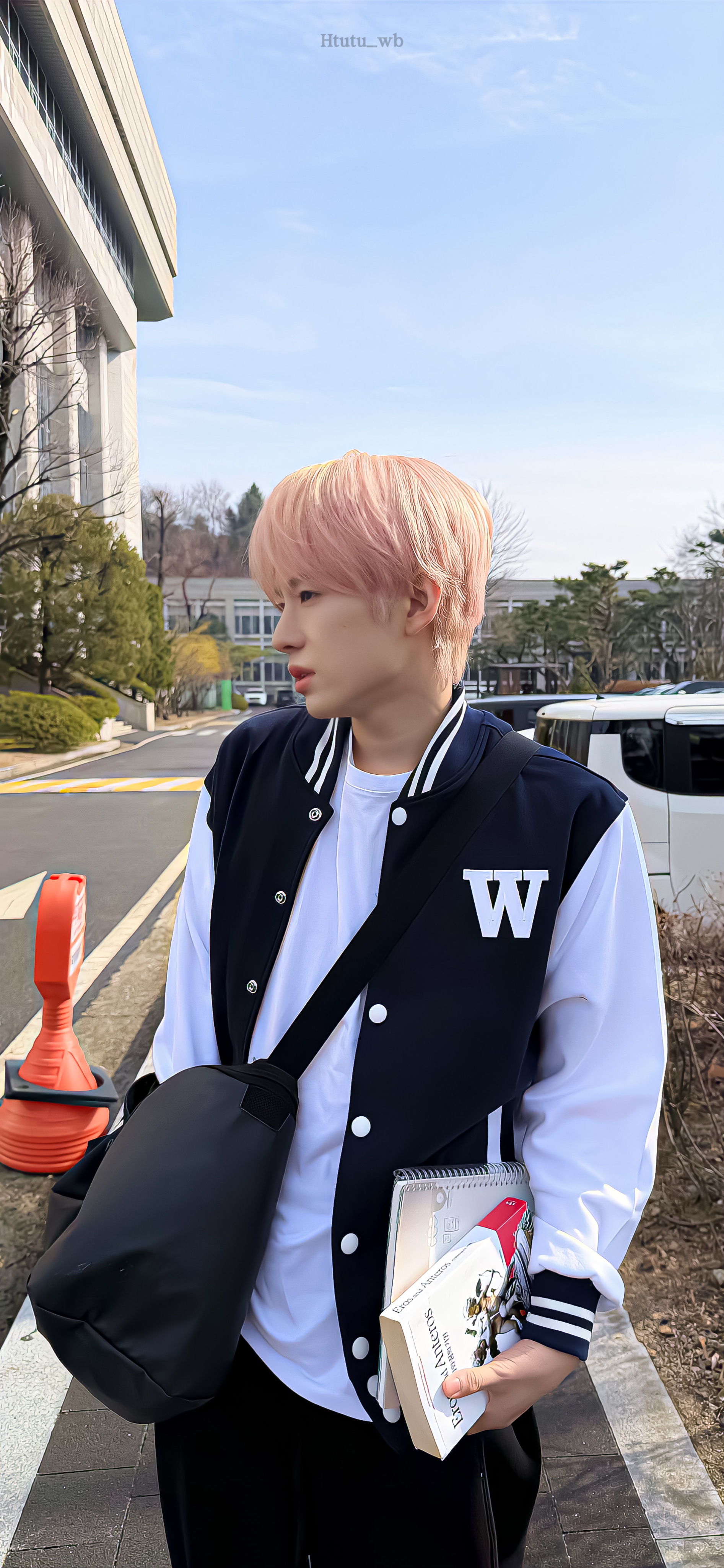 Yushi得能勇志壁纸更新啦～🐱🎒📚 