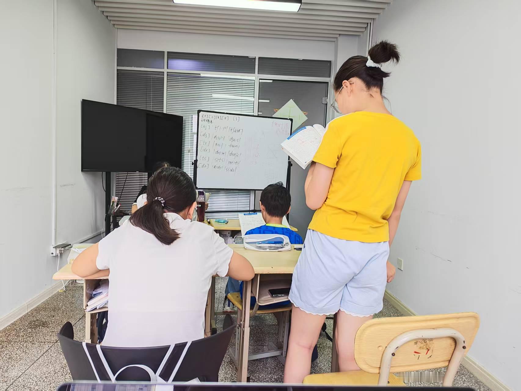 秦岭笑谈  【史韵润童心，青衿伴学行】曲阜师范大学 大学生暑期社会实践 三下乡2