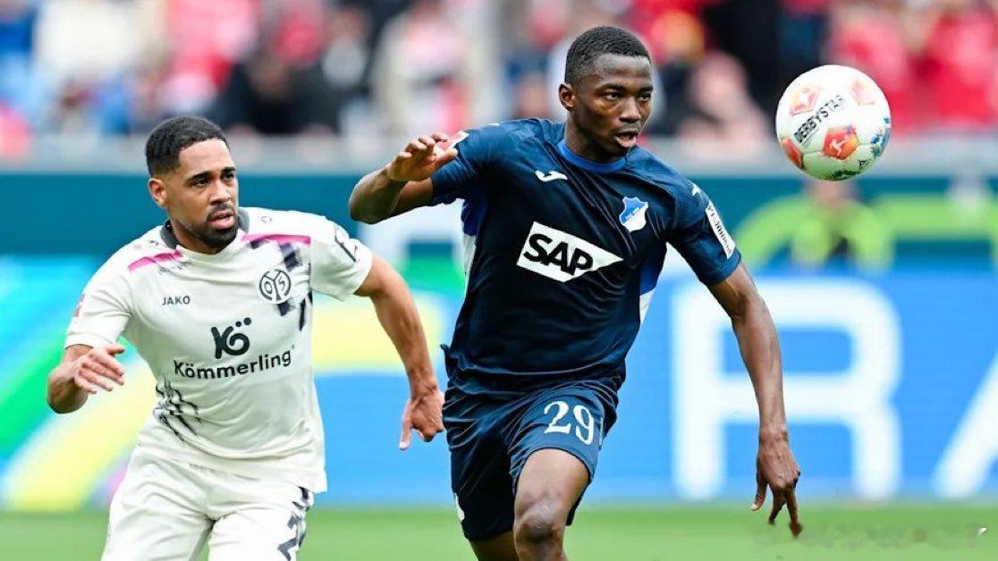 德国天空体育透露 利物浦已表达了对签约巴祖马纳·图雷的兴趣• 霍芬海姆计划以37