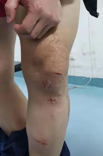 湖北武汉，某小区一男一女两名业主，去社区办公室咨询业委会的事，期间没人搭理他们。