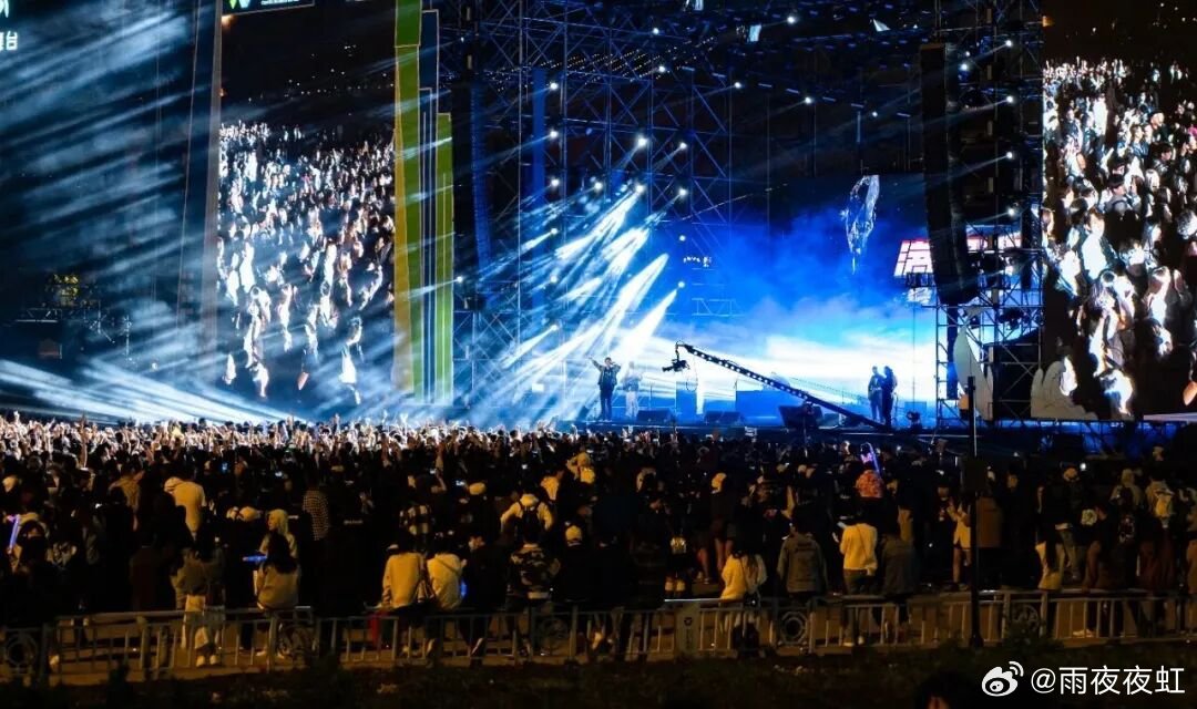 汪苏泷4月行程 从南京的晚风到杭州的相遇，从福州的热情到北京的震撼，汪苏泷四月用