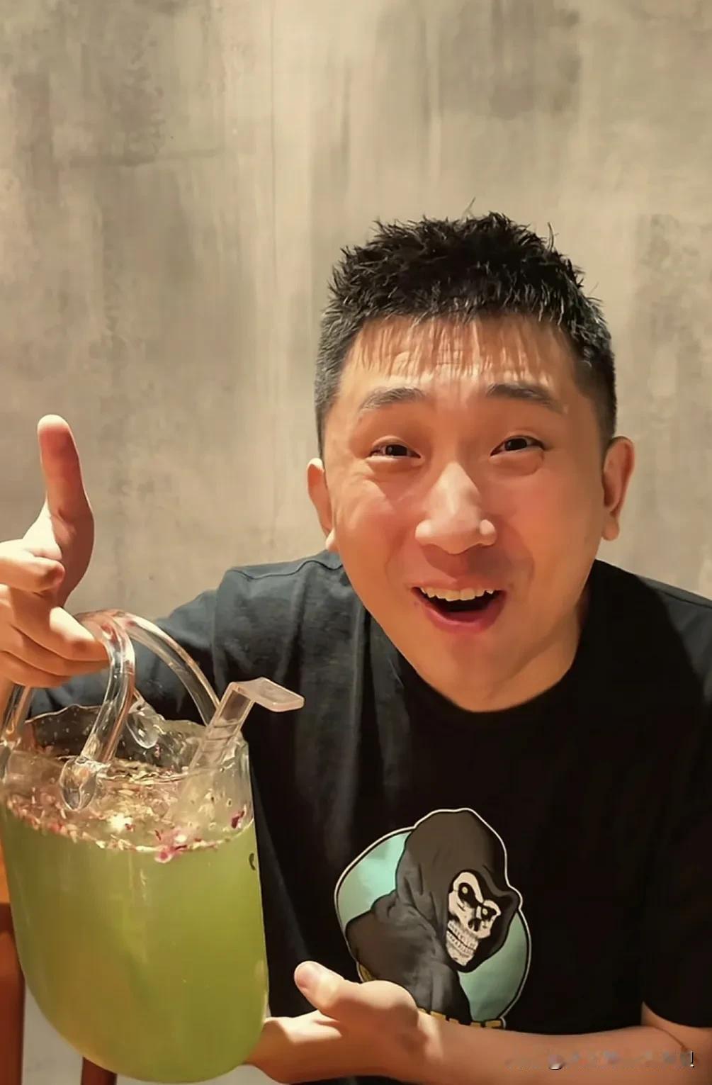 尚九熙编辑了微博，把微信截图删除了，只留下了大段文字说明。

难道是没跟郭德纲商