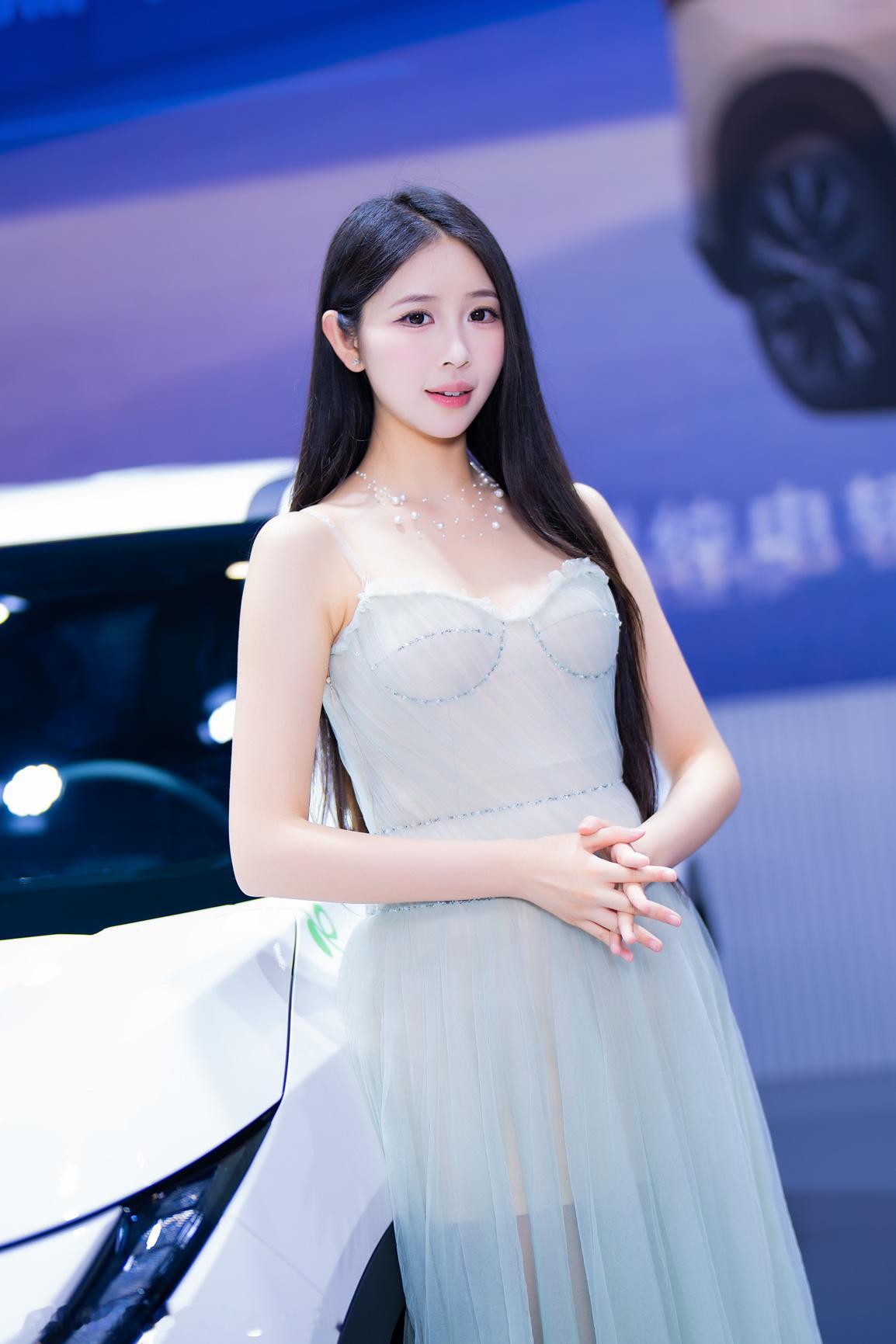 聆听猎人的车展日记聆听在大湾区车展猎人与车展 2026 粤 港 澳 大 湾 区 